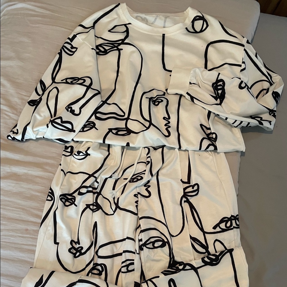 Women’s Pant Set